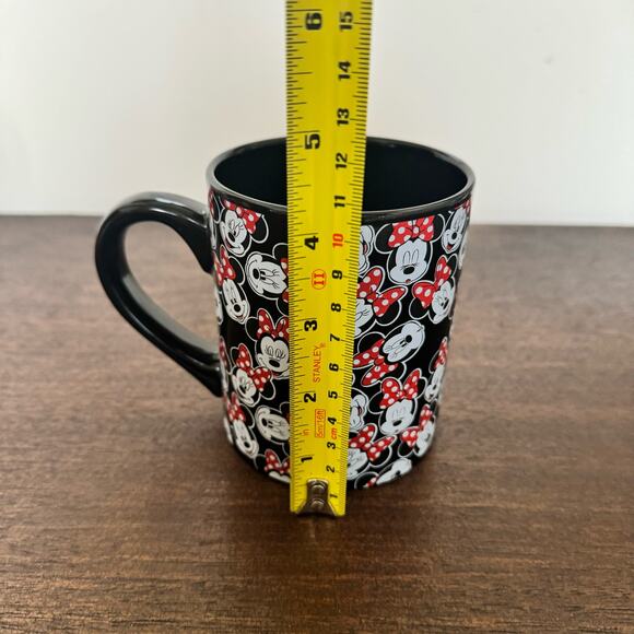 Minnie Mouse Mugs Set of 3 Disney Parks Disney Jerry Leigh Pink Black Red Cups - Picture 10 of 16